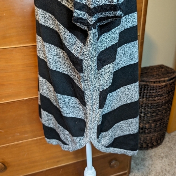 EXPRESS Softy OVERSIZED Striped Cotton Sweater Sz S - Picture 4 of 12